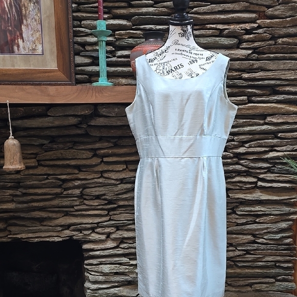 Size 16 - Dress Barn Collection Mother Of The Bride Dress W/ Embroidered Jacket - Picture 12 of 16